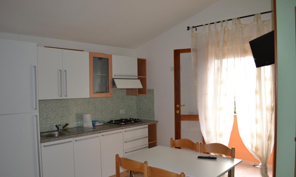 Apartments Mimose Badesi Room photo