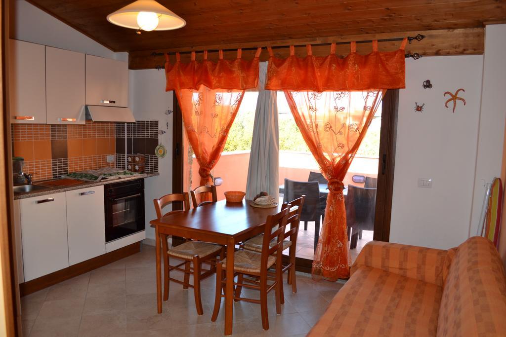 Apartments Mimose Badesi Exterior photo